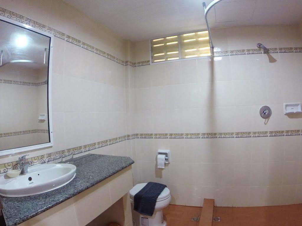 Oyo 523 Aa Pattaya Ville Exterior photo